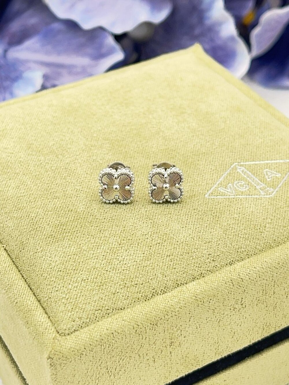 Van Cleef & Arpels ​Earrings